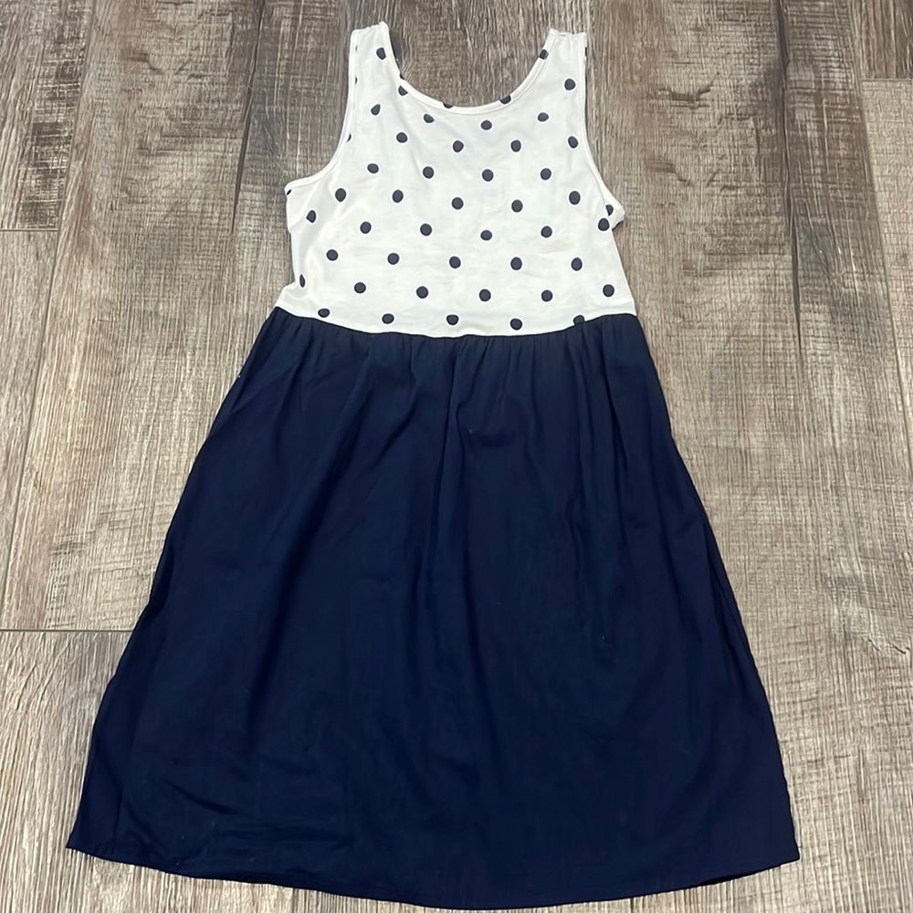 Girls Old Navy- polka dot sleeveless fit and flare dress. Size M (8). Like new